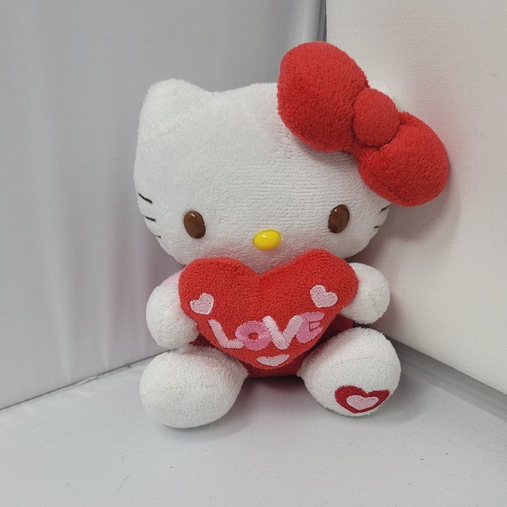 Hello Kitty Sanrio Valentine's Day Plush Heart Love 2011 Nakajima Rare Red Pink